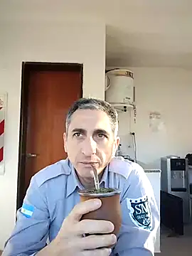 Snapshot of Alejandro83bsf chatting on 07/02/26, 01:06 Alejandro83bsf online show from 07/02/26, 01:06