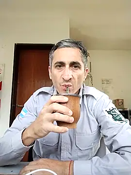 Alejandro83bsf online show from 05/03/26, 01:36