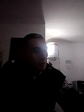 Alejandro83bsf online show from 06/08/26, 04:13