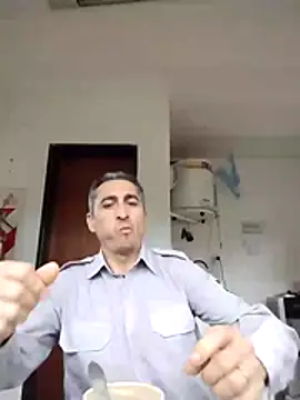 Snapshot of Alejandro83bsf chatting on 07/10/26, 07:36 Alejandro83bsf online show from 07/10/26, 07:36