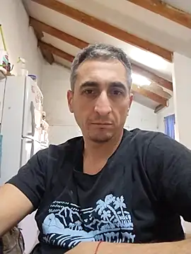 Snapshot of Alejandro83bsf chatting on 07/01/26, 05:35 Alejandro83bsf online show from 07/01/26, 05:35