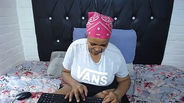 CandyBoobs69 online show from 07/11/26, 05:35