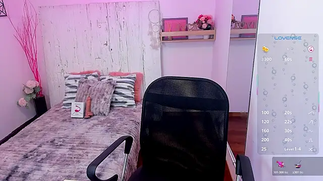 Lana Fiore online show from 07/23/26, 06:59