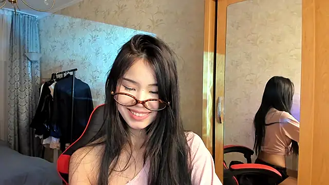 Akiba cute online show from 05/12/26, 03:51