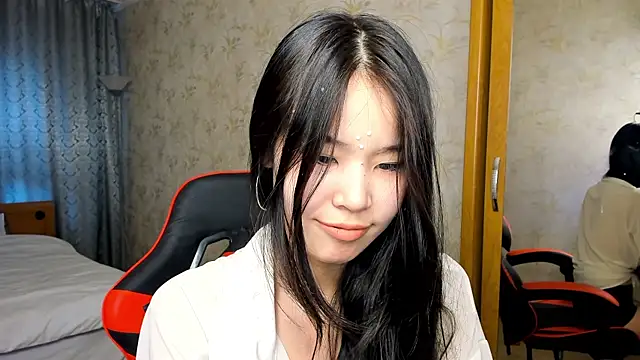 Akiba cute online show from 05/19/26, 12:23