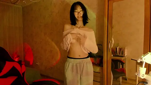 Akiba cute online show from 07/21/26, 06:20