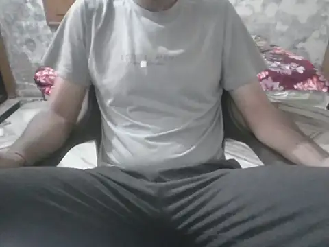 Lovetoearnsome online show from 04/29/26, 01:43