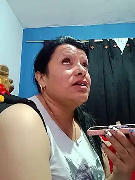 Snapshot of Samantha_Kieran chatting on 05/15/26, 12:30 Samantha Kieran online show from 05/15/26, 12:30