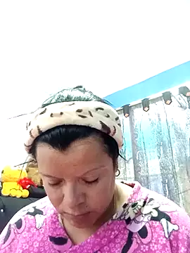 Snapshot of Samantha_Kieran chatting on 05/10/26, 03:58 Samantha Kieran online show from 05/10/26, 03:58