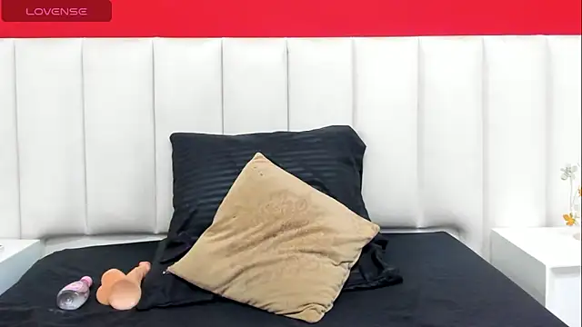 May Lovers online show from 05/11/26, 12:50