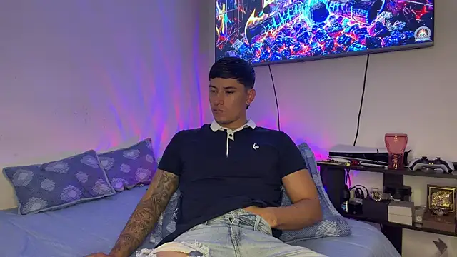 SexxxySquirterStev777 online show from 07/14/26, 01:50