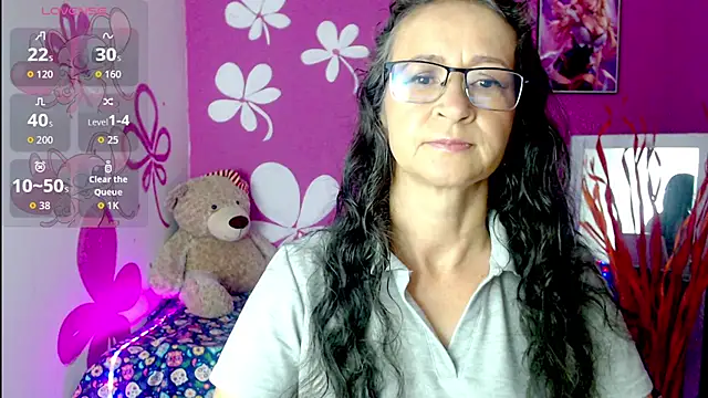 aura latinax online show from 04/28/26, 11:47