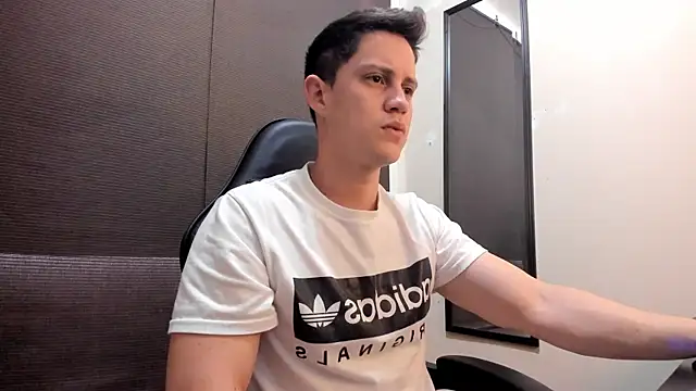 KendricTorres online show from 06/19/26, 02:23