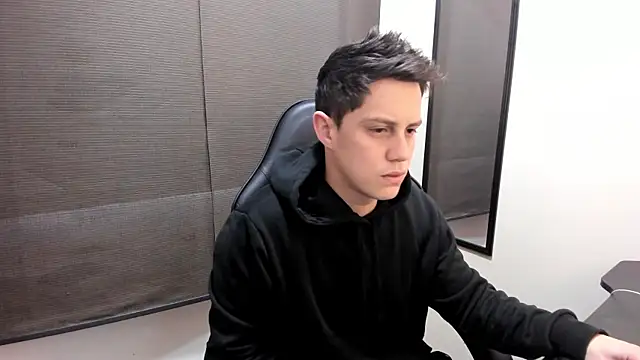 KendricTorres online show from 06/25/26, 01:38