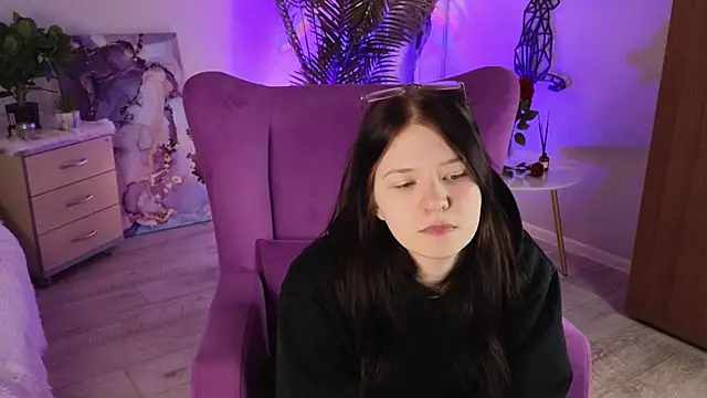 TammaraKurban online show from 04/28/26, 01:04