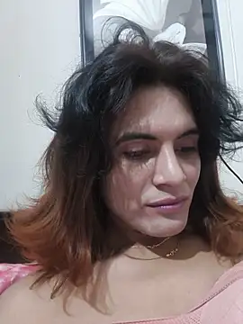 Snapshot of SexyShila-97 chatting on 06/19/26, 04:57 SexyShila-97 online show from 06/19/26, 04:57