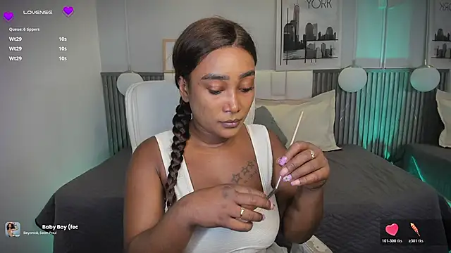 alessia anderson online show from 05/27/26, 07:32