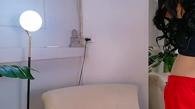 ZoeyPetit online show from 06/08/26, 12:06