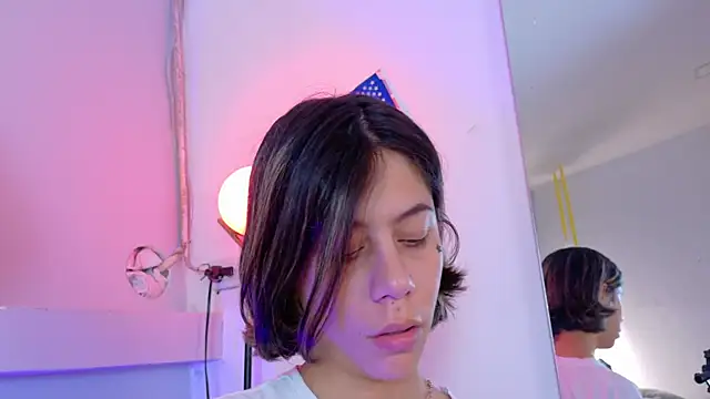 ZoeyPetit online show from 07/12/26, 02:29