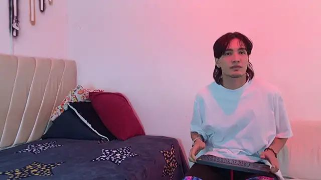 sweetauracouple online show from 05/22/26, 12:14