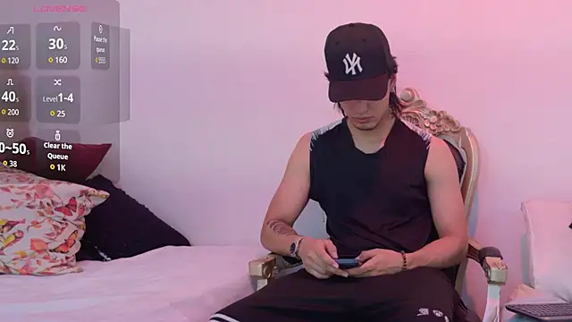 sweetauracouple online show from 06/16/26, 12:16