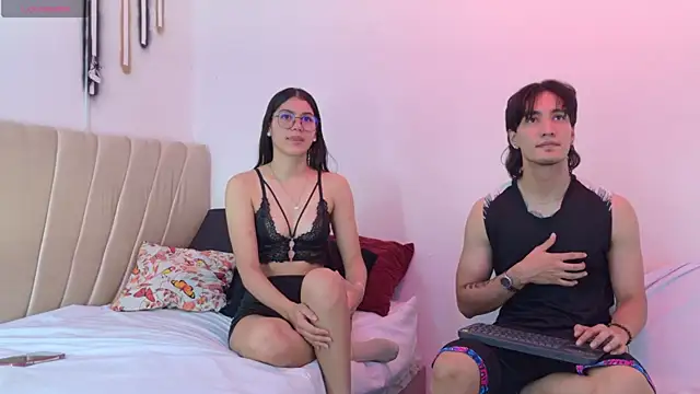 sweetauracouple online show from 05/18/26, 11:59