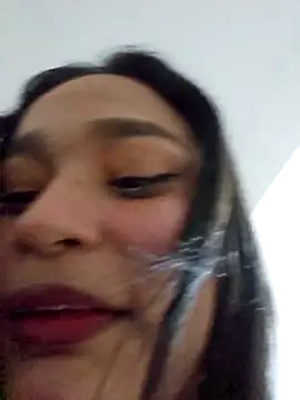 Snapshot of Sara_Chanel_ chatting on 05/04/26, 11:29 Sara Chanel online show from 05/04/26, 11:29