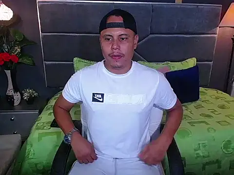 noah oliver1 online show from 06/02/26, 01:27