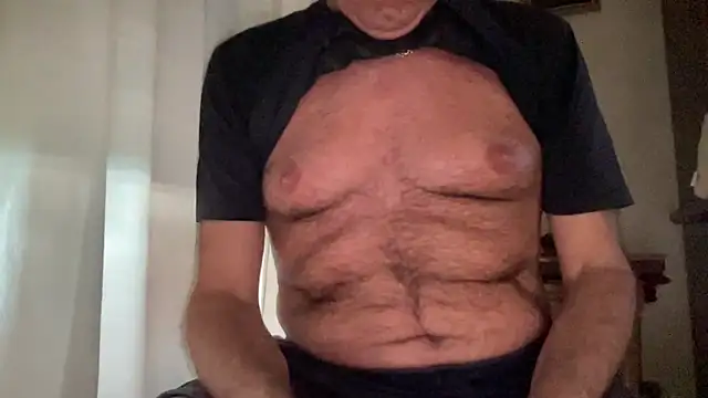 henrybull007 online show from 06/07/26, 12:43