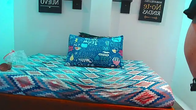 Snapshot of maria_paula___ chatting on 05/20/26, 04:26 maria paula online show from 05/20/26, 04:26