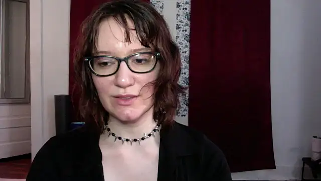 Snapshot of AnnywnBelle chatting on 05/22/26, 08:18 AnnywnBelle online show from 05/22/26, 08:18