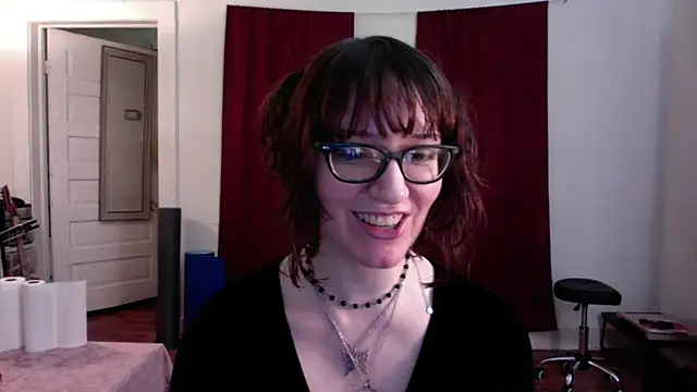 Snapshot of AnnywnBelle chatting on 05/08/26, 10:13 AnnywnBelle online show from 05/08/26, 10:13