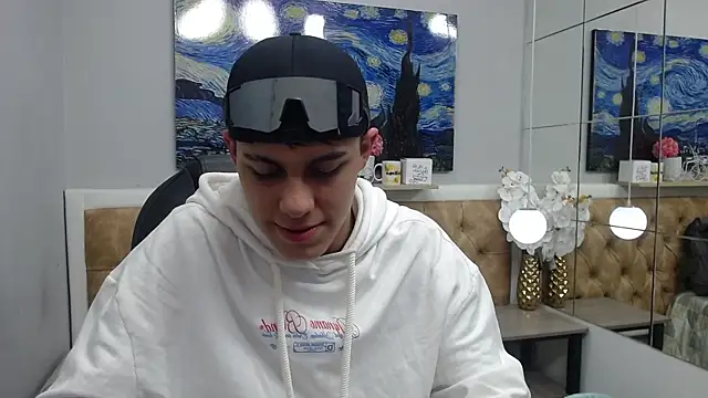Ethanx18  online show from 05/13/26, 04:19