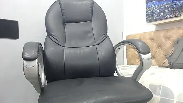 Ethanx18  online show from 05/12/26, 03:47