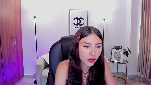 Nikky sweett  online show from 05/10/26, 04:31