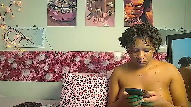 EnchantingLisa online show from 07/29/26, 04:55