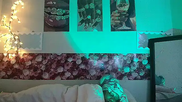 EnchantingLisa online show from 07/07/26, 05:32