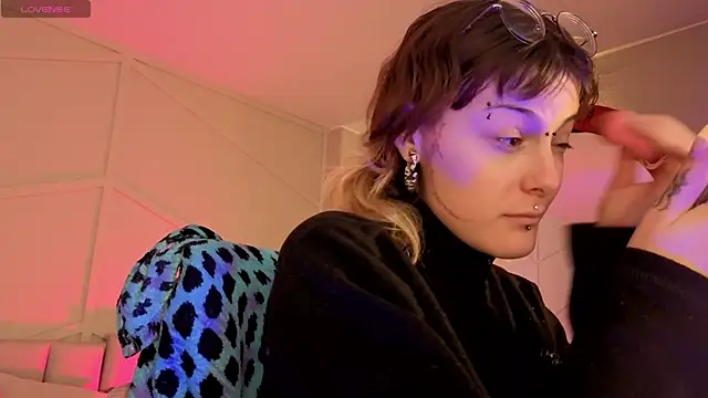 Rossiee huntt online show from 06/23/26, 01:09