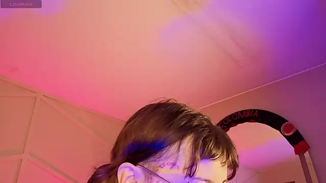 Rossiee huntt online show from 06/18/26, 12:10