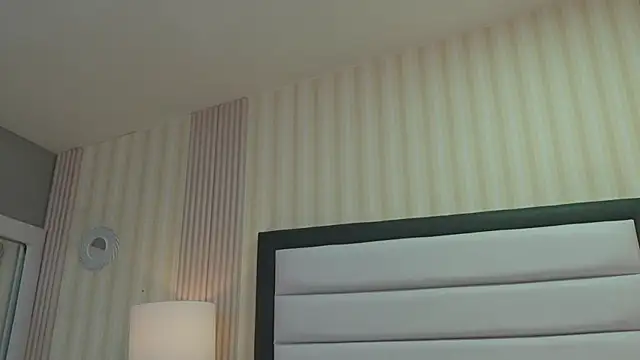 VioletSweetts online show from 06/25/26, 02:42