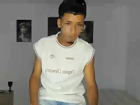 Snapshot of jack_vega1 chatting on 05/04/26, 05:00 jack vega1 online show from 05/04/26, 05:00