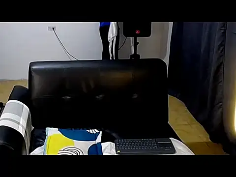 Snapshot of mateo_jack chatting on 05/15/26, 05:16 mateo jack online show from 05/15/26, 05:16