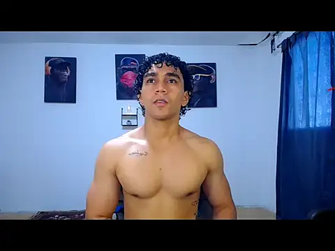 Snapshot of mateo_jack chatting on 05/25/26, 01:43 mateo jack online show from 05/25/26, 01:43