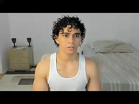 Snapshot of mateo_jack chatting on 05/22/26, 02:26 mateo jack online show from 05/22/26, 02:26