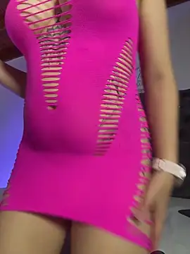 Snapshot of RenataVelasquez chatting on 05/22/26, 03:59 RenataVelasquez online show from 05/22/26, 03:59