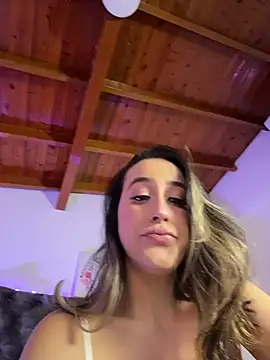 RenataVelasquez online show from 07/03/26, 04:08