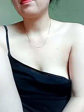 Kee2000 online show from 05/31/26, 06:19