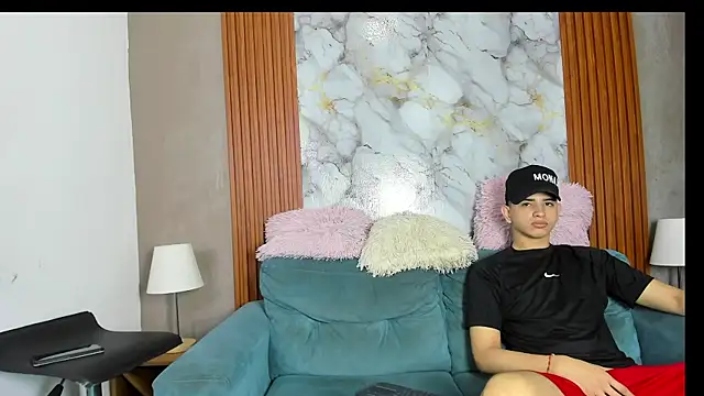 LOVE GUYS1 online show from 06/23/26, 01:20