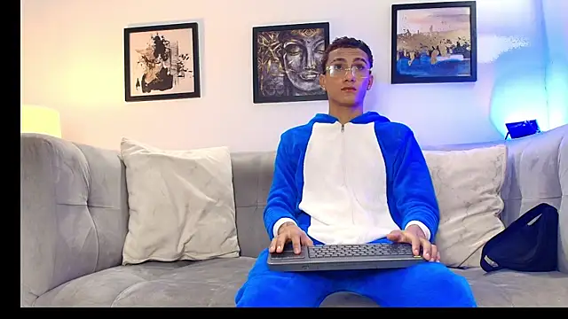 KING BOYS2026 online show from 07/09/26, 01:28