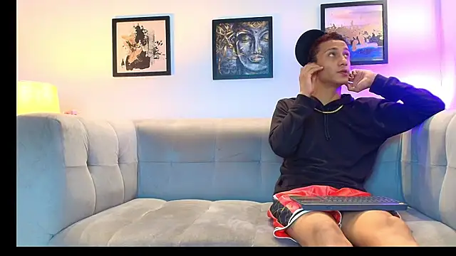 KING BOYS2026 online show from 06/20/26, 01:54